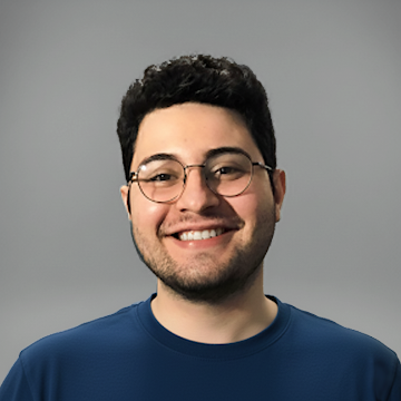 Portrait of Lucas Pacifico, Web Developer at Right Rudder Marketing